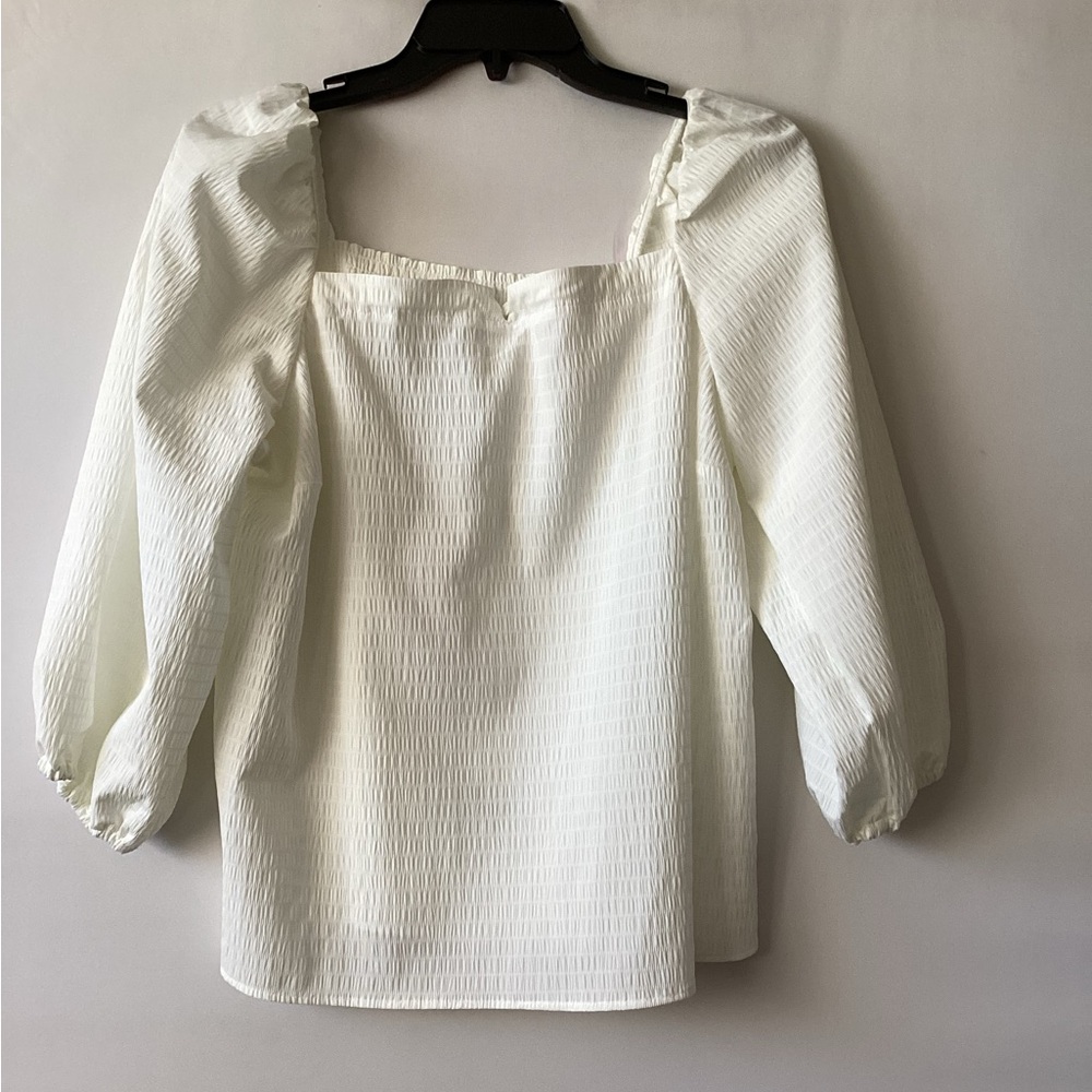 Elisabeth and James Women's Cream Square-Neck Puff Sleeve Top